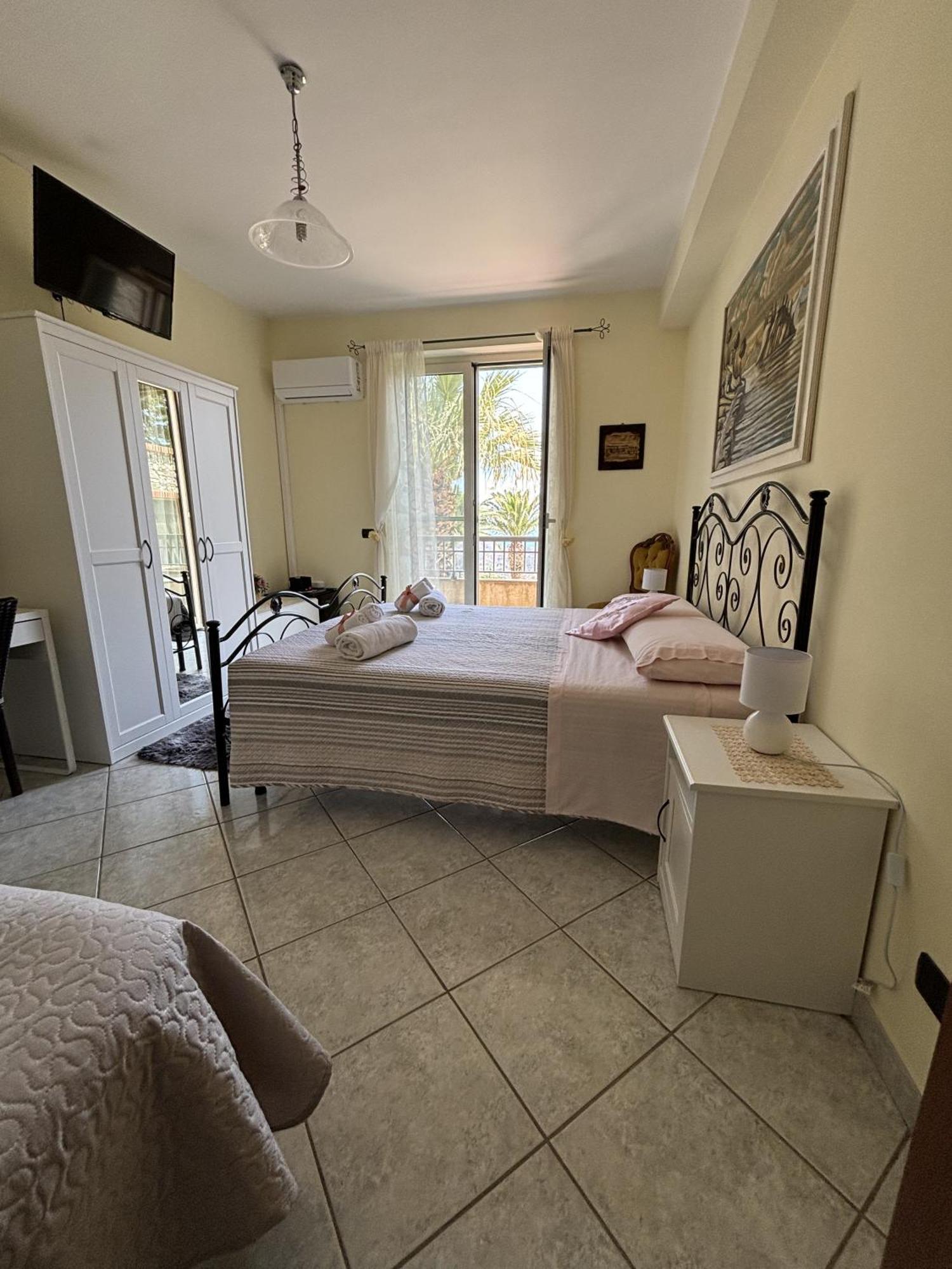 B&B Villa Alba Messina Kültér fotó